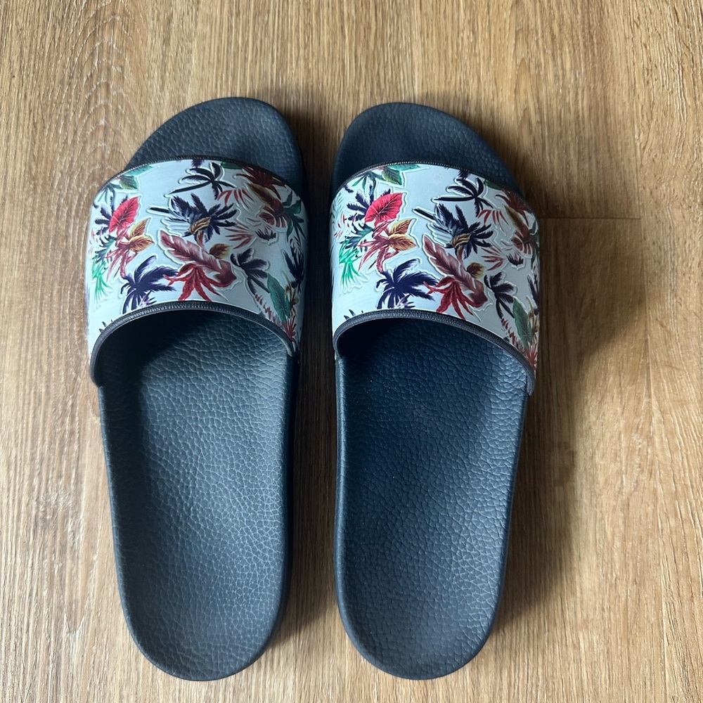 ALIGHT Black Slides - Size 12